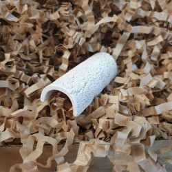 Ceramic tunnel ecru 6.5 x 2.5 x 1.5cm